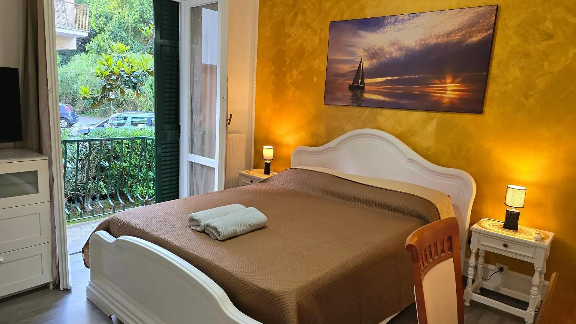 Golden Holidays Lavagna