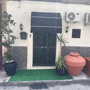 https://sicily-house-7.taorminaitalyhotels.com